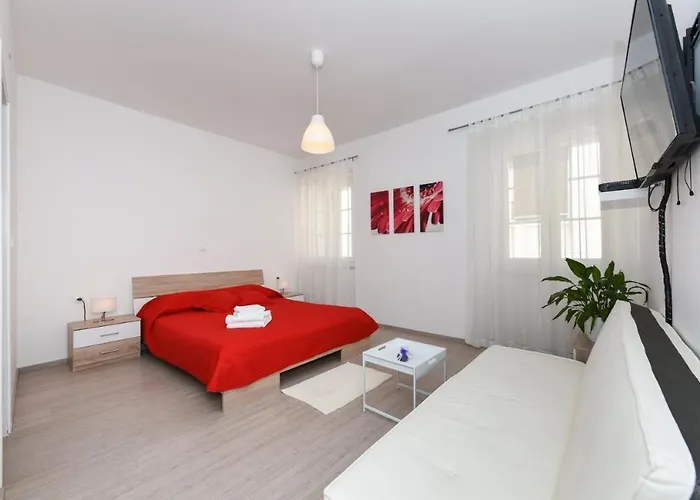 Old Town ゲストハウス 4*